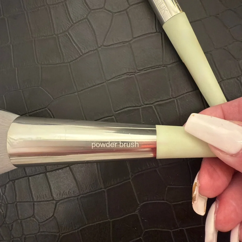 Rare Discontinued Sonia Kashuk Radiant Luxe Brush Collection Duo (Powder & Serum